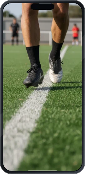 Imagen ilustrativa de fútbol en la pantalla de un teléfono